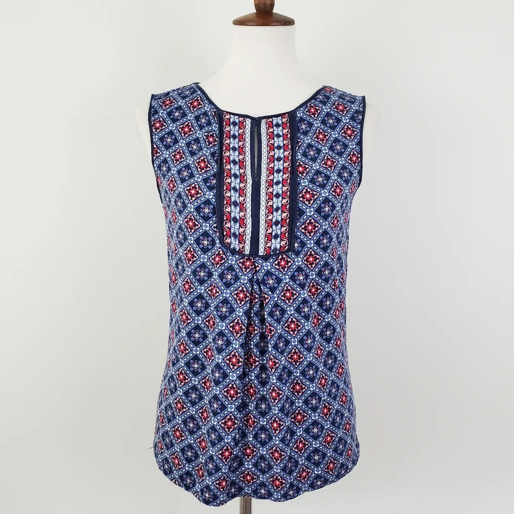 Max Studio Split Neck / Keyhole Top - Picture 2 of 12